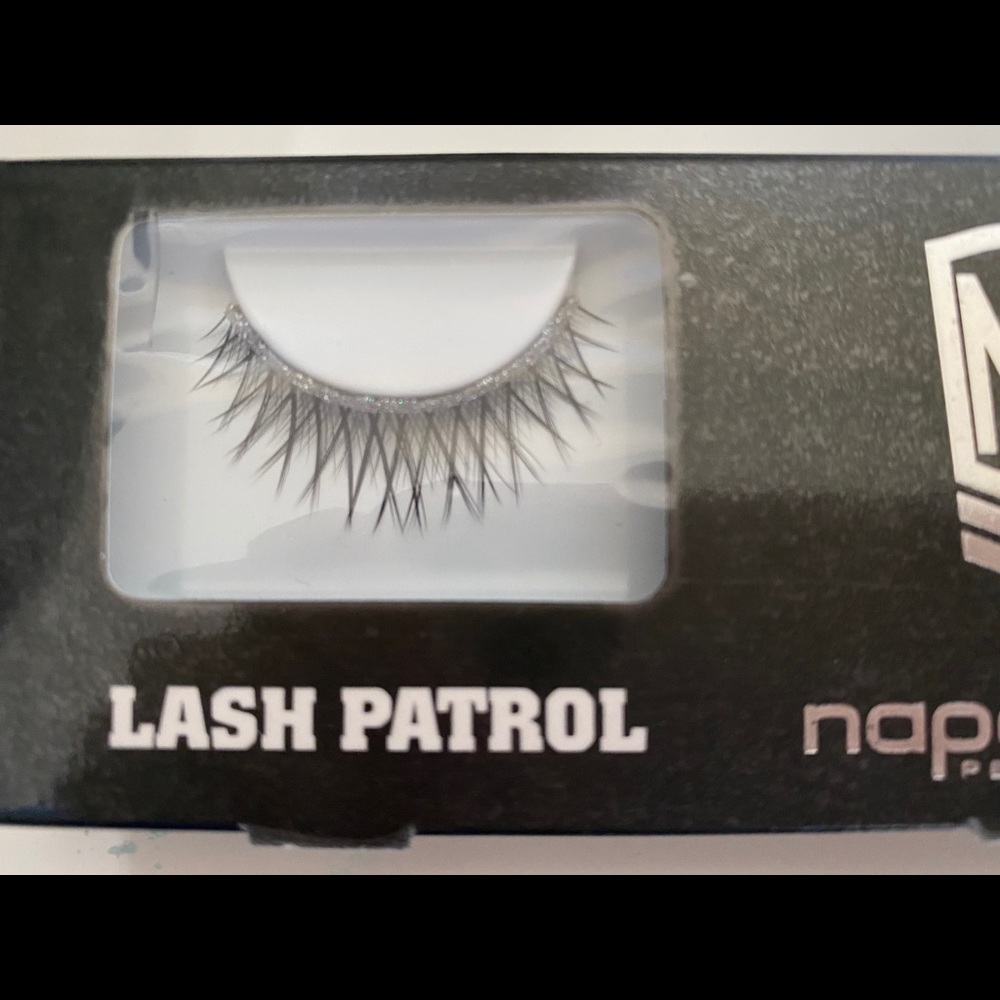 Napoleon Perdis false lashes (brand new)